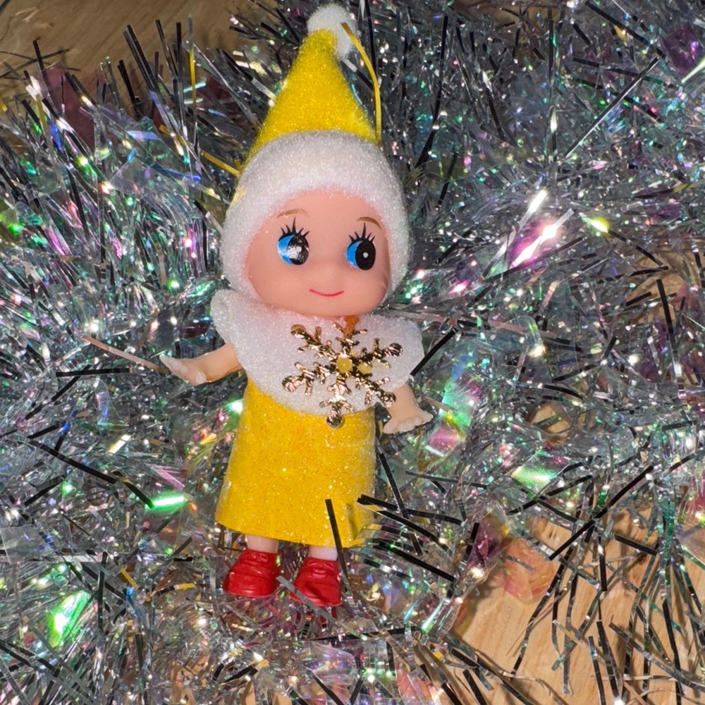 Yellow Baby Elf 4 inches